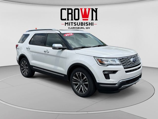 2018 Ford Explorer Platinum in White Platinum Clearcoat Metallic — front three-quarter view