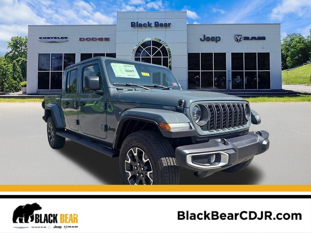 2025 Jeep Gladiator GLADIATOR SPORT S 4X4 in Anvil Clear-Coat Exterior Paint — front three-quarter view