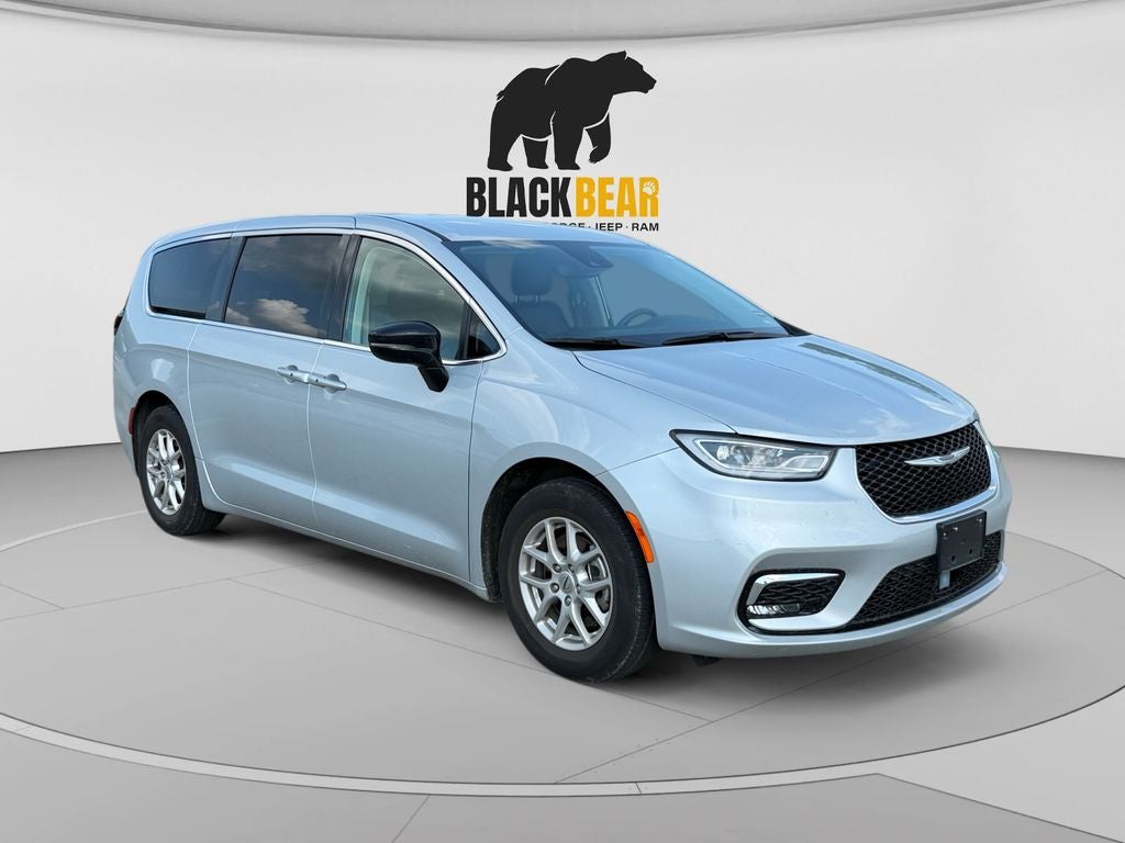 2024 Chrysler Pacifica Touring L in Silver Mist Clearcoat — front three-quarter view