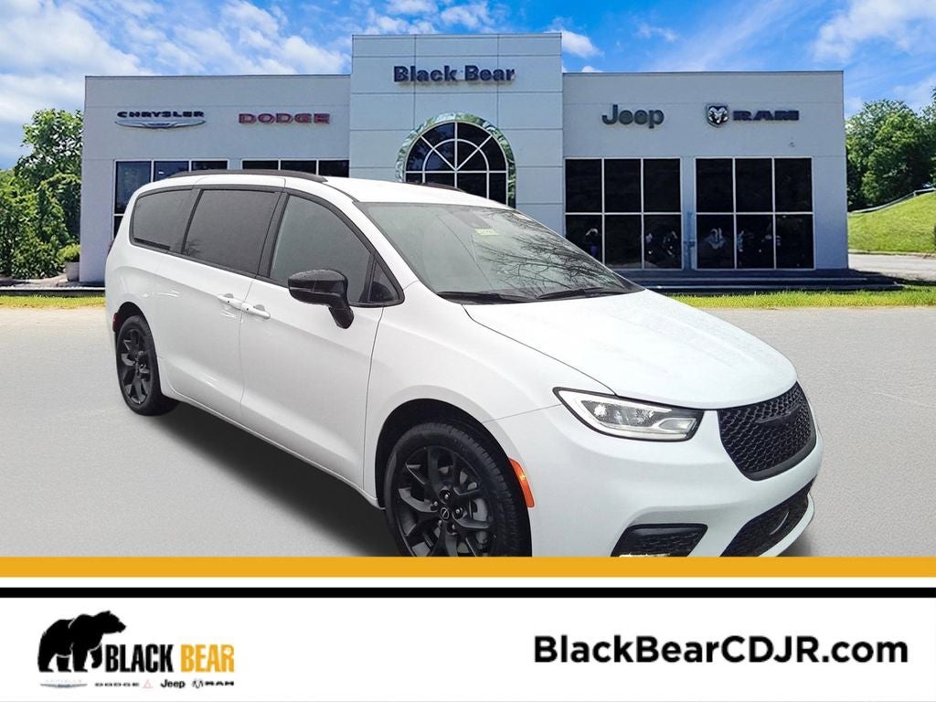 2026 Chrysler Pacifica PACIFICA SELECT AWD in Bright White Clear-Coat Exterior Paint — front three-quarter view